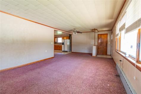 323 Indiana Avenue Avonmore PA 15618