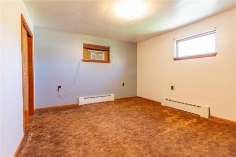 323 Indiana Avenue Avonmore PA 15618
