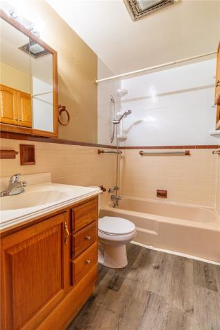323 Indiana Avenue Avonmore PA 15618