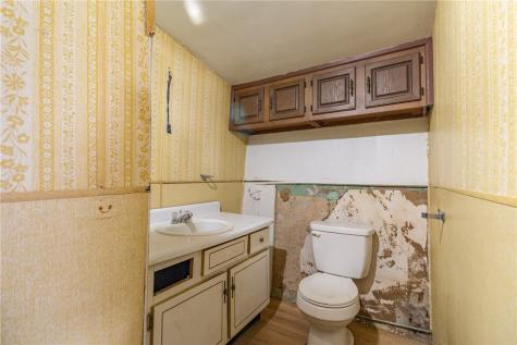 323 Indiana Avenue Avonmore PA 15618