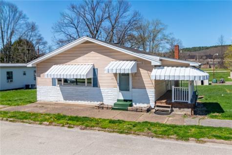 323 Indiana Avenue Avonmore PA 15618