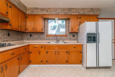323 Indiana Avenue Avonmore PA 15618