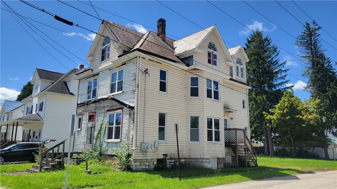 602 S Center Avenue Somerset Boro PA 15501