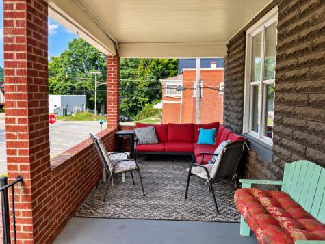 601 6th Street Trafford PA 15085