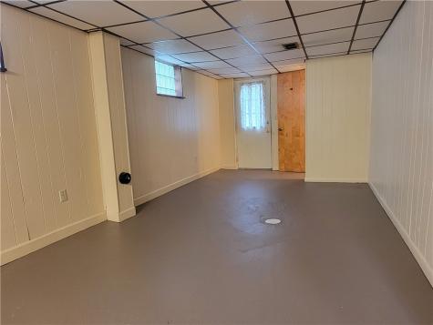 8210 Eleanor Street Mccandless PA 15237