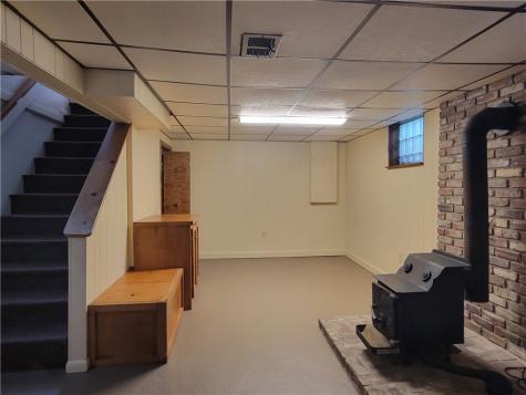 8210 Eleanor Street Mccandless PA 15237