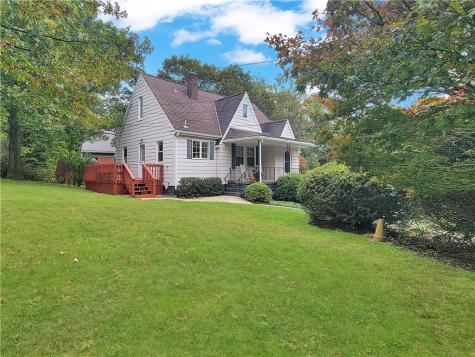 8210 Eleanor Street Mccandless PA 15237