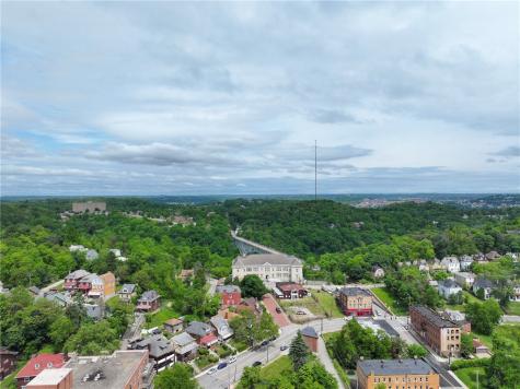 2627 Ellis Street Perry Hilltop PA 15214