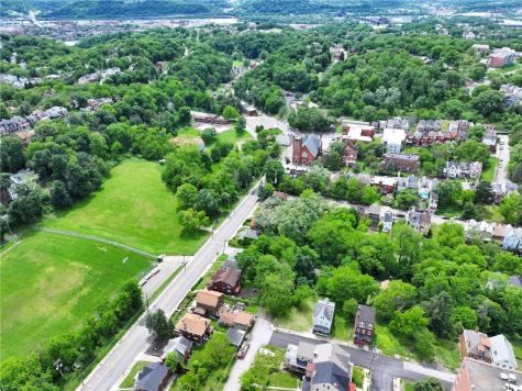 2627 Ellis Street Perry Hilltop PA 15214
