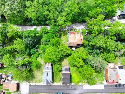 2627 Ellis Street Perry Hilltop PA 15214