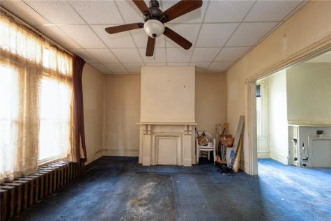 2627 Ellis Street Perry Hilltop PA 15214