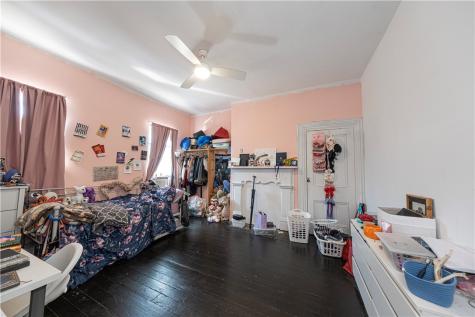 1032 Peralta Street East Allegheny PA 15212