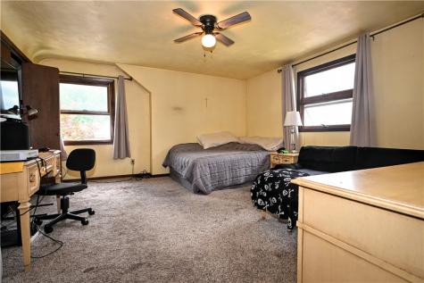 319 High Street Elizabeth Township/boro PA 15037
