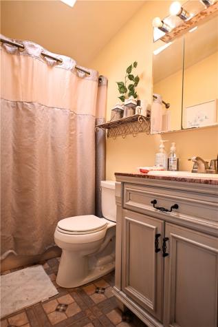 319 High Street Elizabeth Township/boro PA 15037