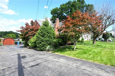 319 High Street Elizabeth Township/boro PA 15037