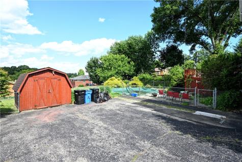 319 High Street Elizabeth Township/boro PA 15037