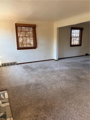319 High Street Elizabeth Township/boro PA 15037
