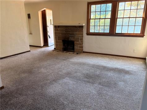 319 High Street Elizabeth Township/boro PA 15037