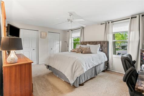 111 William Penn Circle Leet Township PA 15143