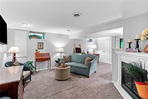 111 William Penn Circle Leet Township PA 15143