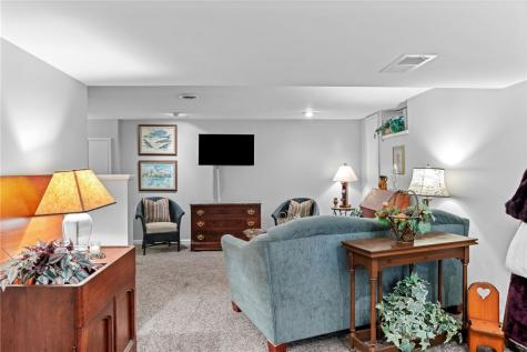111 William Penn Circle Leet Township PA 15143