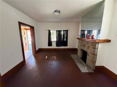 818 Lamont Street Stowe Township PA 15136