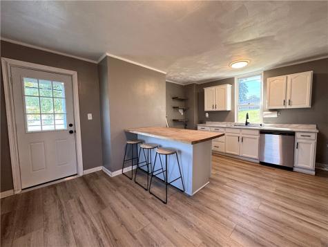 3 Franklin Avenue North Irwin PA 15642