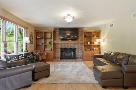 721 Stonebridge Drive North Huntingdon PA 15642