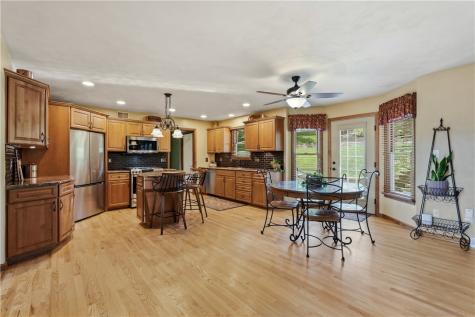 721 Stonebridge Drive North Huntingdon PA 15642