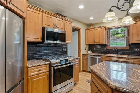 721 Stonebridge Drive North Huntingdon PA 15642