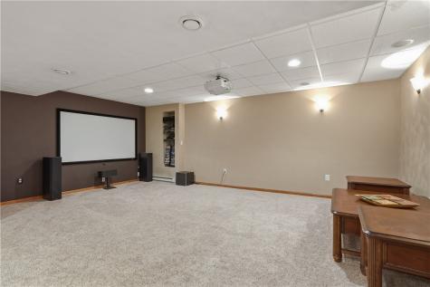 721 Stonebridge Drive North Huntingdon PA 15642