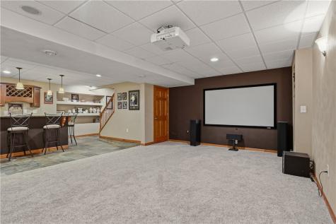 721 Stonebridge Drive North Huntingdon PA 15642