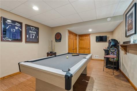 721 Stonebridge Drive North Huntingdon PA 15642