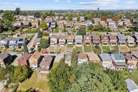 1408 Bellaire Place Brookline PA 15226