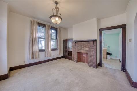 105 W Garden Road Brentwood PA 15227