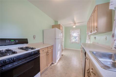 105 W Garden Road Brentwood PA 15227