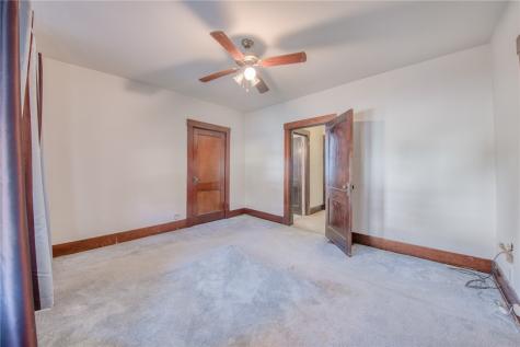105 W Garden Road Brentwood PA 15227
