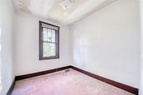105 W Garden Road Brentwood PA 15227