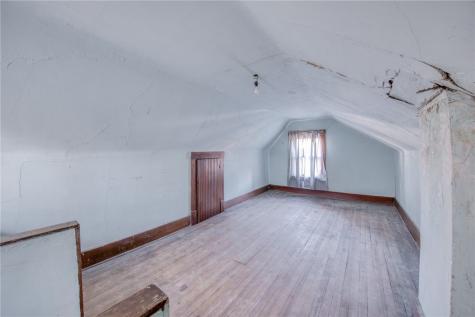 105 W Garden Road Brentwood PA 15227
