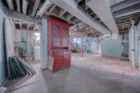 105 W Garden Road Brentwood PA 15227