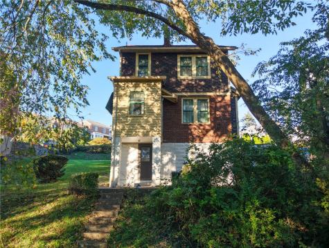 105 W Garden Road Brentwood PA 15227