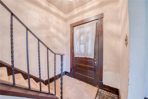105 W Garden Road Brentwood PA 15227