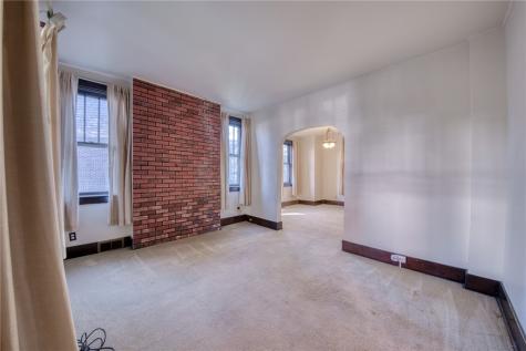 105 W Garden Road Brentwood PA 15227