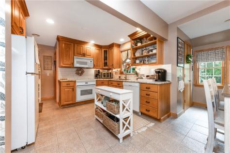 1479 Mcdowell Street Sharon PA 16146