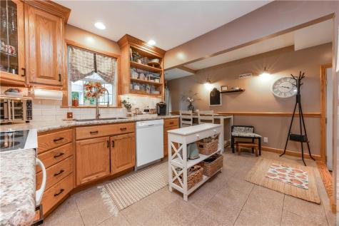 1479 Mcdowell Street Sharon PA 16146