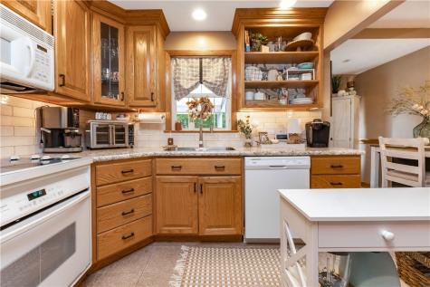 1479 Mcdowell Street Sharon PA 16146