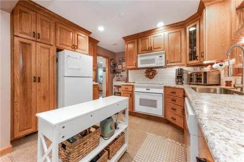 1479 Mcdowell Street Sharon PA 16146