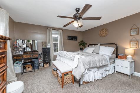 1479 Mcdowell Street Sharon PA 16146