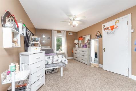 1479 Mcdowell Street Sharon PA 16146