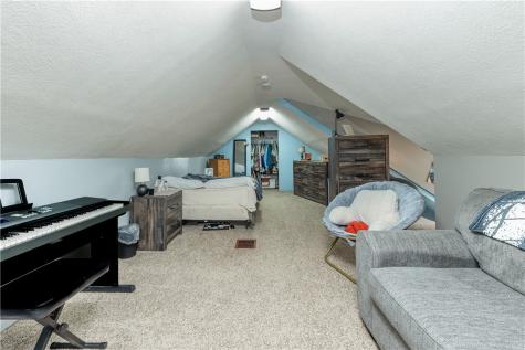 1479 Mcdowell Street Sharon PA 16146